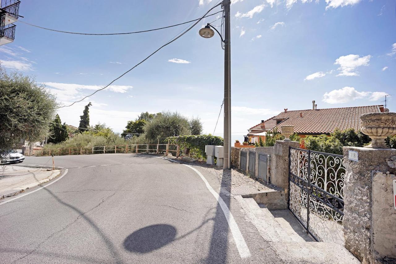 La Colombera Lägenhet Alassio Exteriör bild
